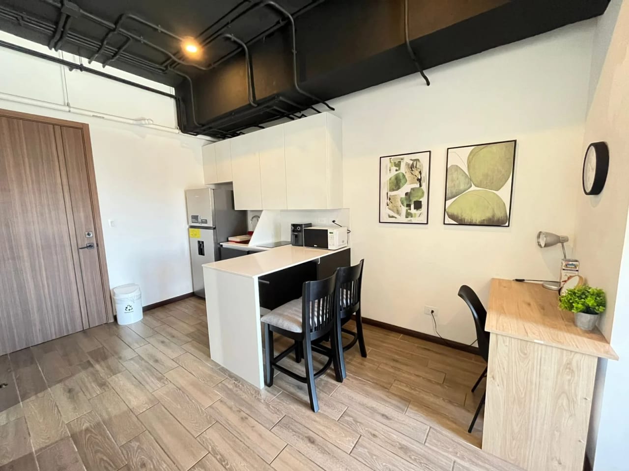 Apartamento Amueblado en Venta Edificio Septimo Zona 4 — foto 4 de 13
