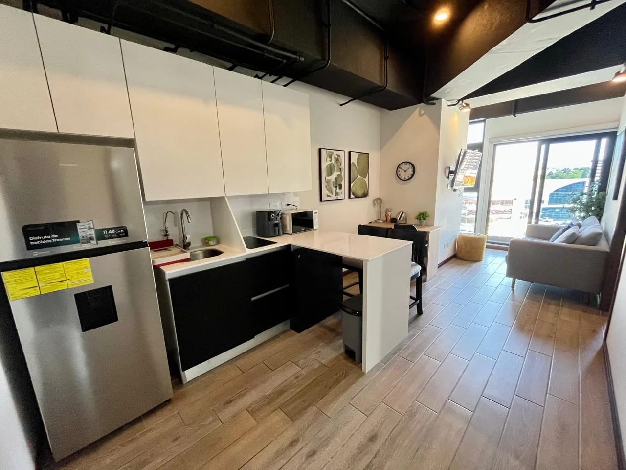Apartamento Amueblado en Venta Edificio Septimo Zona 4 — foto 6 de 13