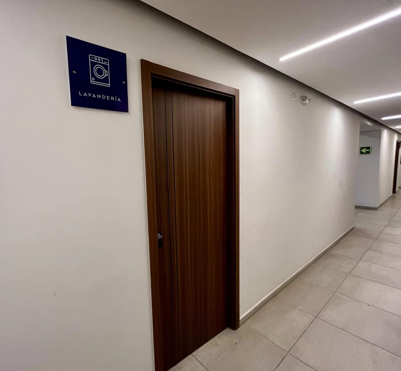 Apartamento Amueblado en Venta Edificio Septimo Zona 4 — foto 12 de 13