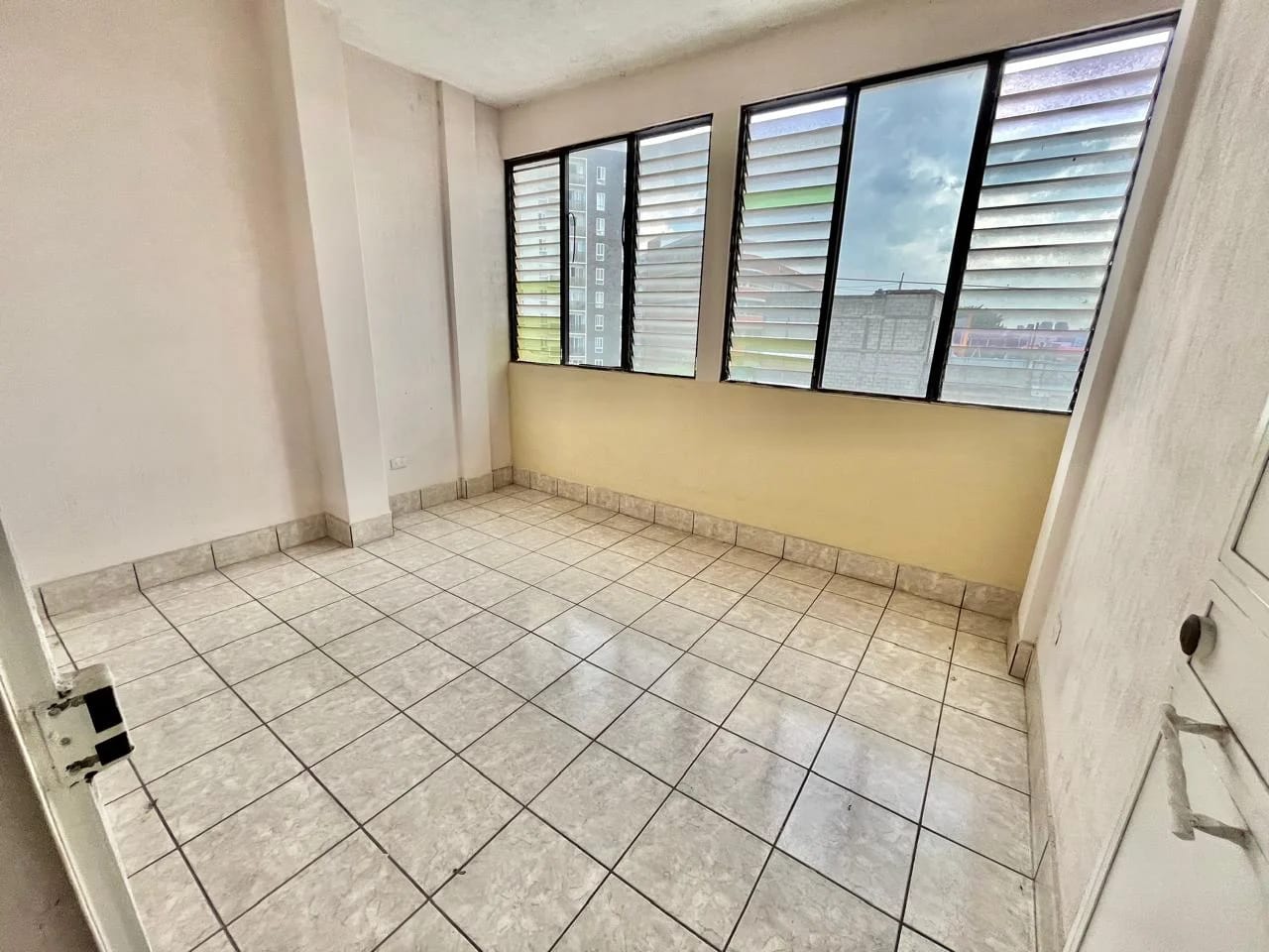 EDIFICIO EN VENTA ZONA 5 — foto 11 de 17