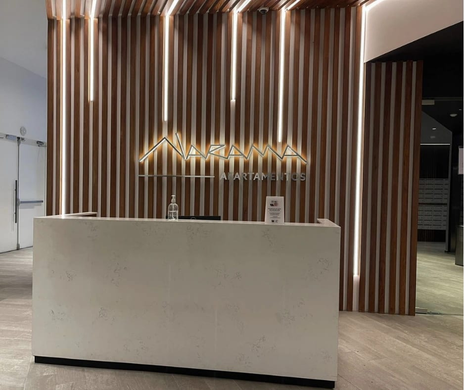 APARTAMENTO AMUEBLADO EN VENTA EDIFICIO NARAMA ZONA 13 — foto 2 de 17