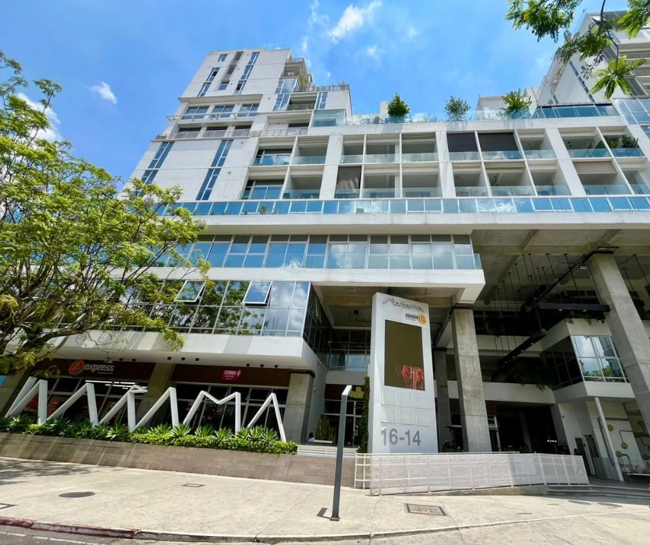 APARTAMENTO AMUEBLADO EN VENTA EDIFICIO NARAMA ZONA 13 — foto 1 de 17