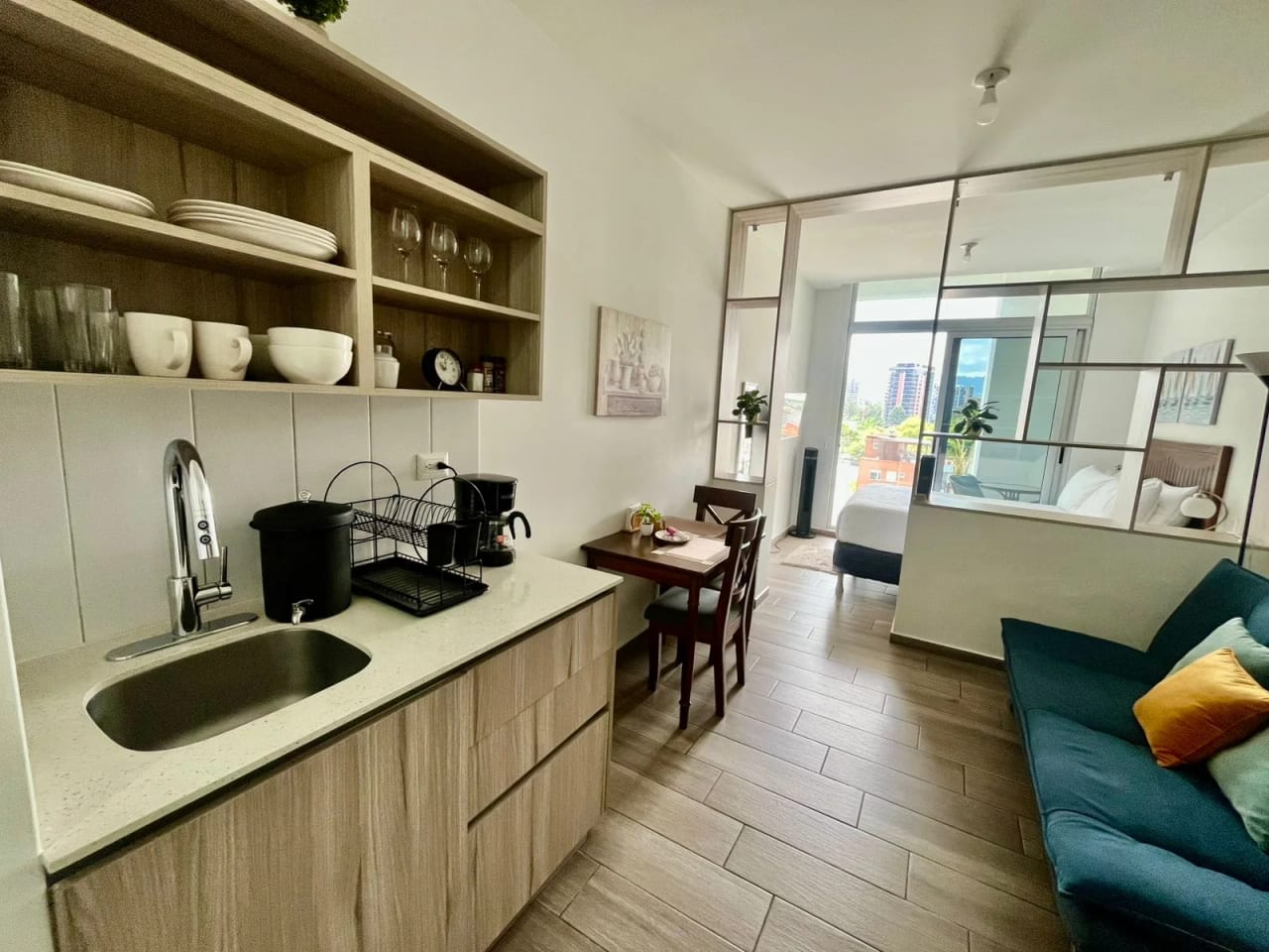 APARTAMENTO AMUEBLADO EN VENTA EDIFICIO NARAMA ZONA 13 — foto 10 de 17