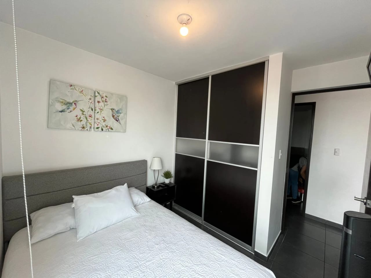APARTAMENTO AMUEBLADO EN VENTA ZONA 11 EDIFICIO MARISCAL UNO UNO — foto 6 de 14