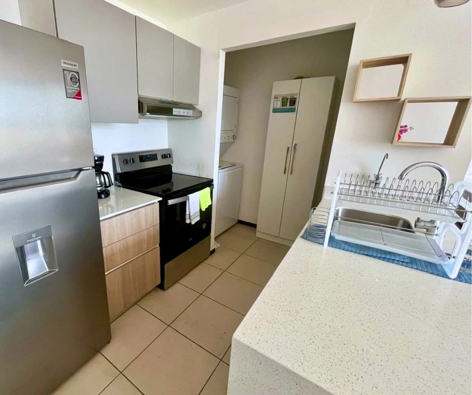 APARTAMENTO AMUEBLADO EN VENTA ZONA 11 EDIFICIO PARQUE SAN JORGE — foto 5 de 13