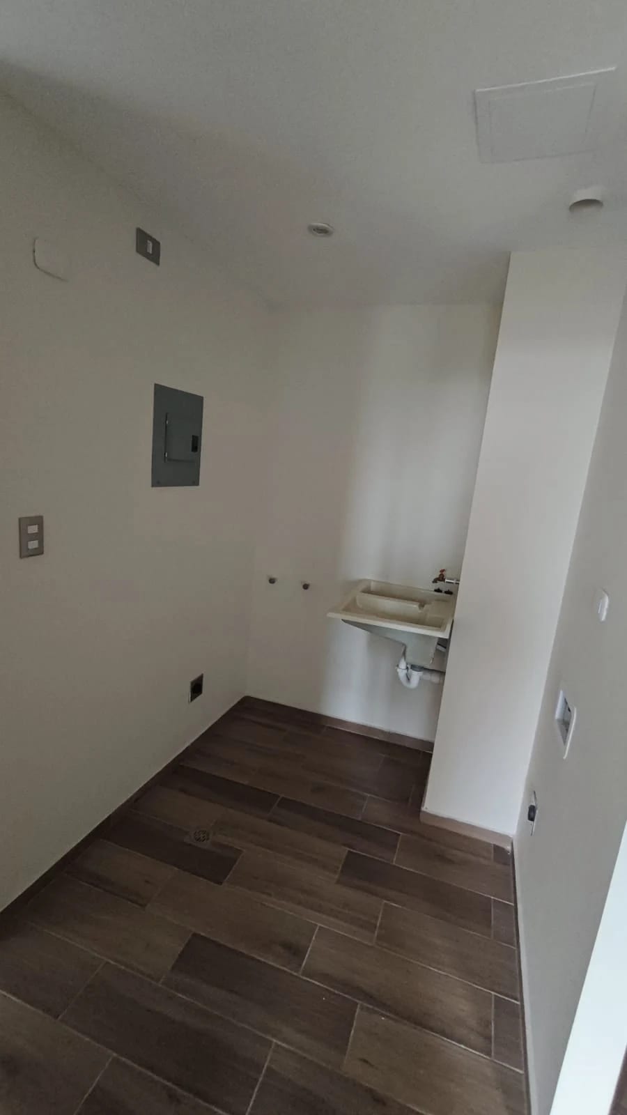 APARTAMENTO EN VENTA ZONA 2 DE MIXCO EDIFICIO ZENTIA — foto 4 de 6