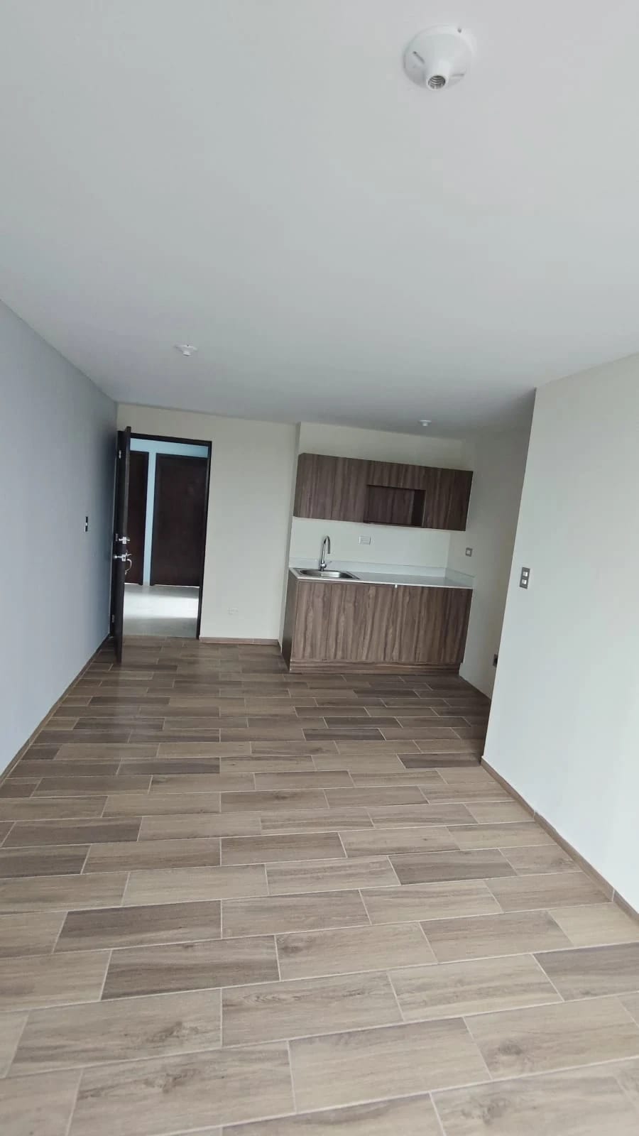 APARTAMENTO EN VENTA ZONA 2 DE MIXCO EDIFICIO ZENTIA — foto 3 de 6