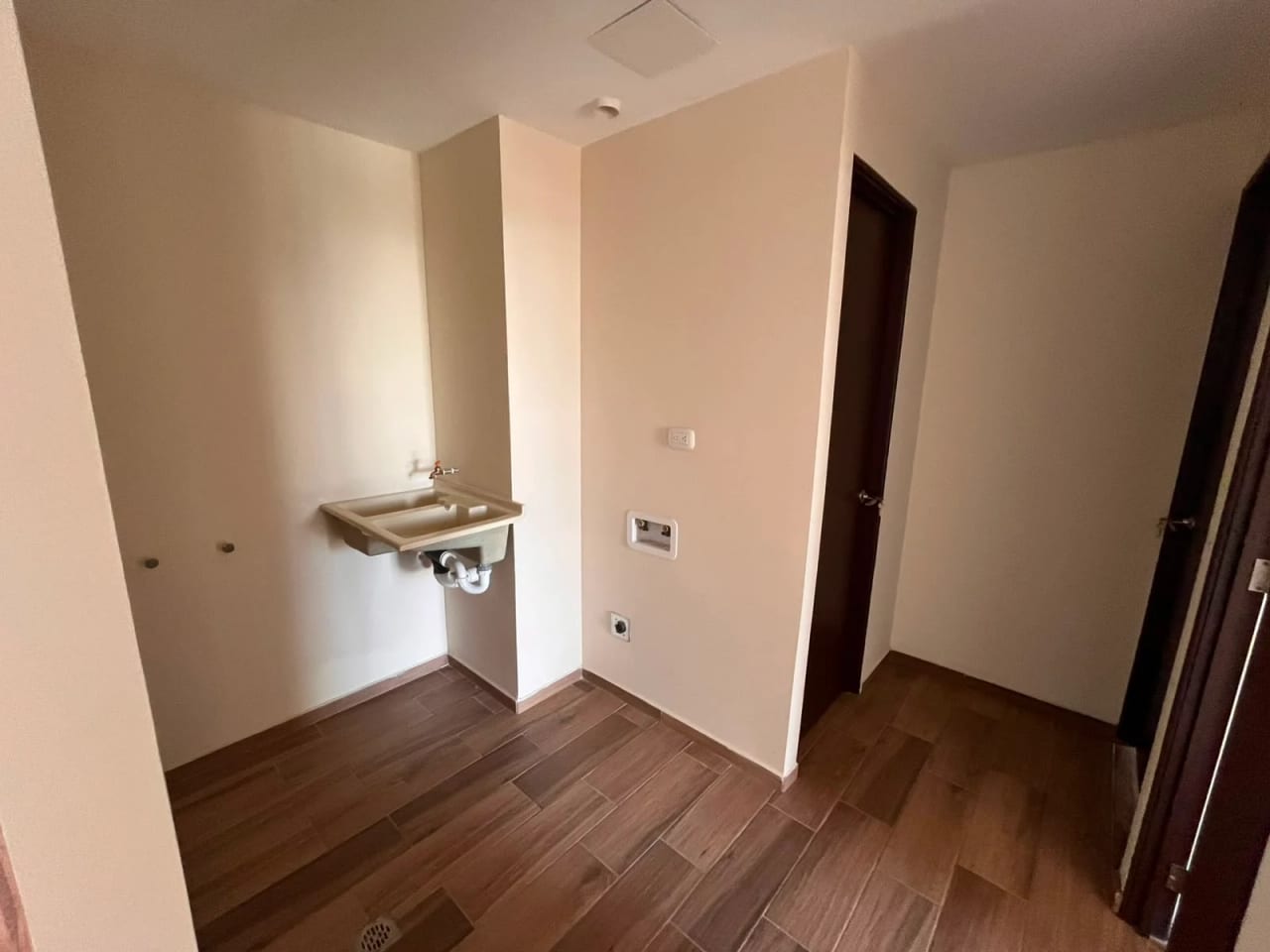 Apartamento en Venta Zona 2 de Mixco Edificio Zentia — foto 5 de 16