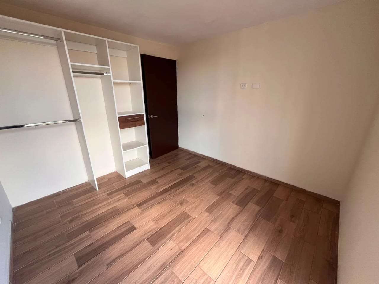 Apartamento en Venta Zona 2 de Mixco Edificio Zentia (copia) — foto 7 de 16