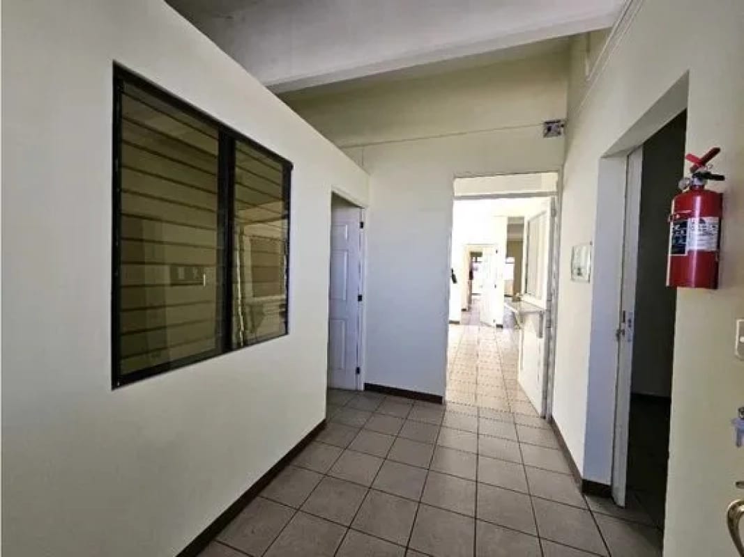 EDIFICIO EN VENTA PARA INVERSIÓN — foto 7 de 12