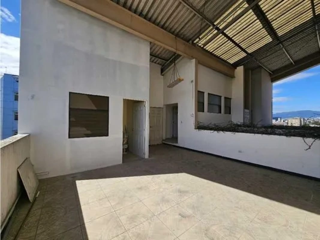 EDIFICIO EN VENTA PARA INVERSIÓN — foto 2 de 12
