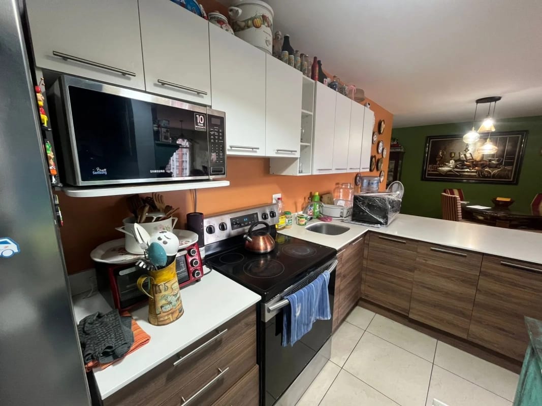 APARTAMENTO EN VENTA ZONA 7 EDIFICIO EL PORTICO — foto 6 de 10